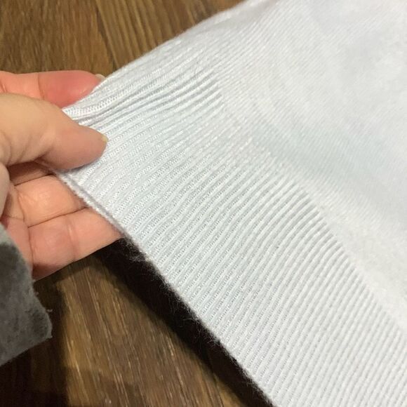 Basic editions VTG baby blue sweater Pearl like beads open knit design - Picture 9 of 9